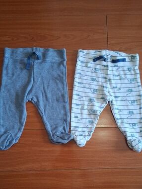 Baby Boy One-Piece Footed Pants Set in Blue/ White. 0 - 3 months